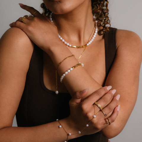 Lucky Pearls Gold Beaded Bracelet
