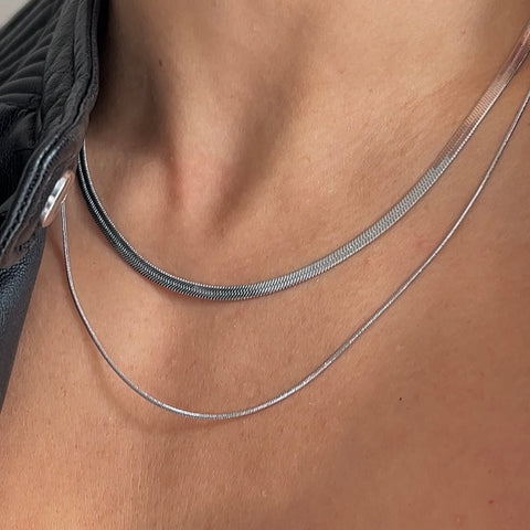 Minimalist Thin Chain Necklace - Silver